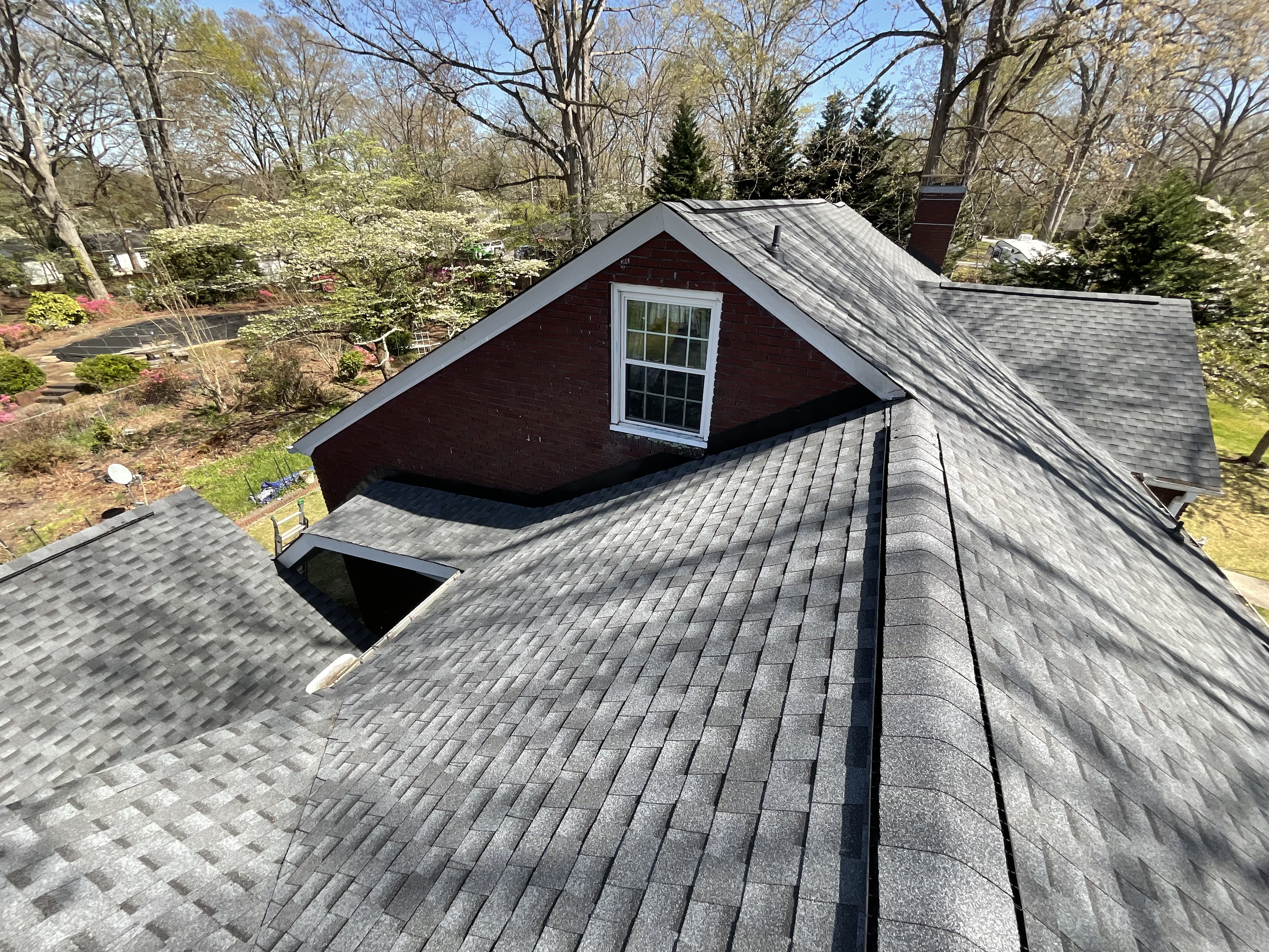 Beautiful Shingle Roof Installation for Enhanced Home Protection